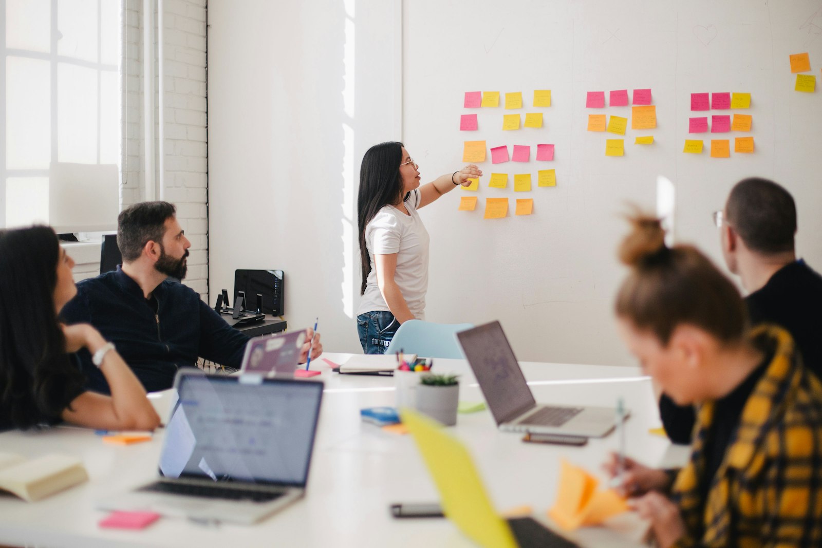 people in a working meeting
